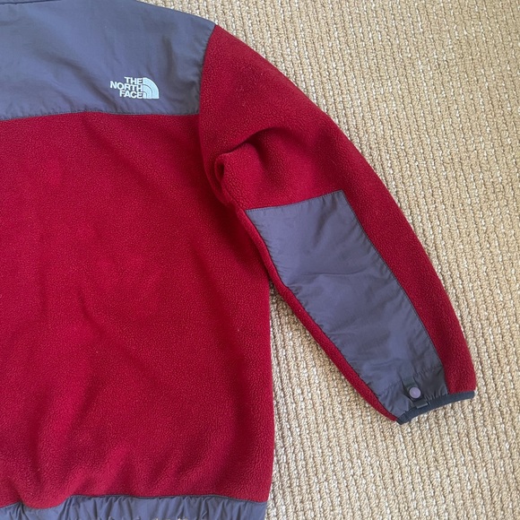 The North Face Boys Denali Full Zip Fleece Jacket in Red Gray Fleece Size Large - Picture 10 of 13